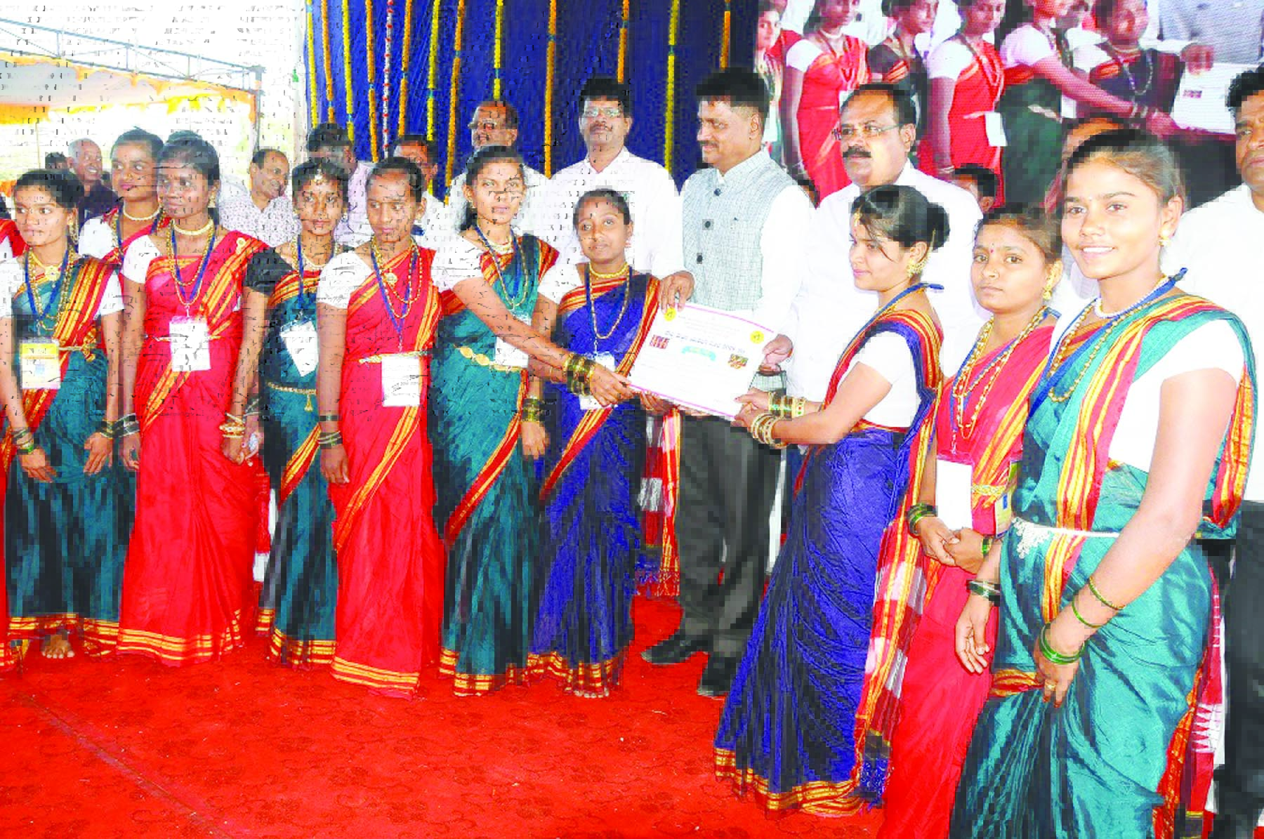 ಜಾನಪದ ಕಲೆ, ಸಂಸ್ಕೃತಿ ಉಳಿಸಿ ಬೆಳೆಸುವ ಕಾರ್ಯವಾಗಲಿ: ಡಿಸಿ ಹಿರೇಮಠ